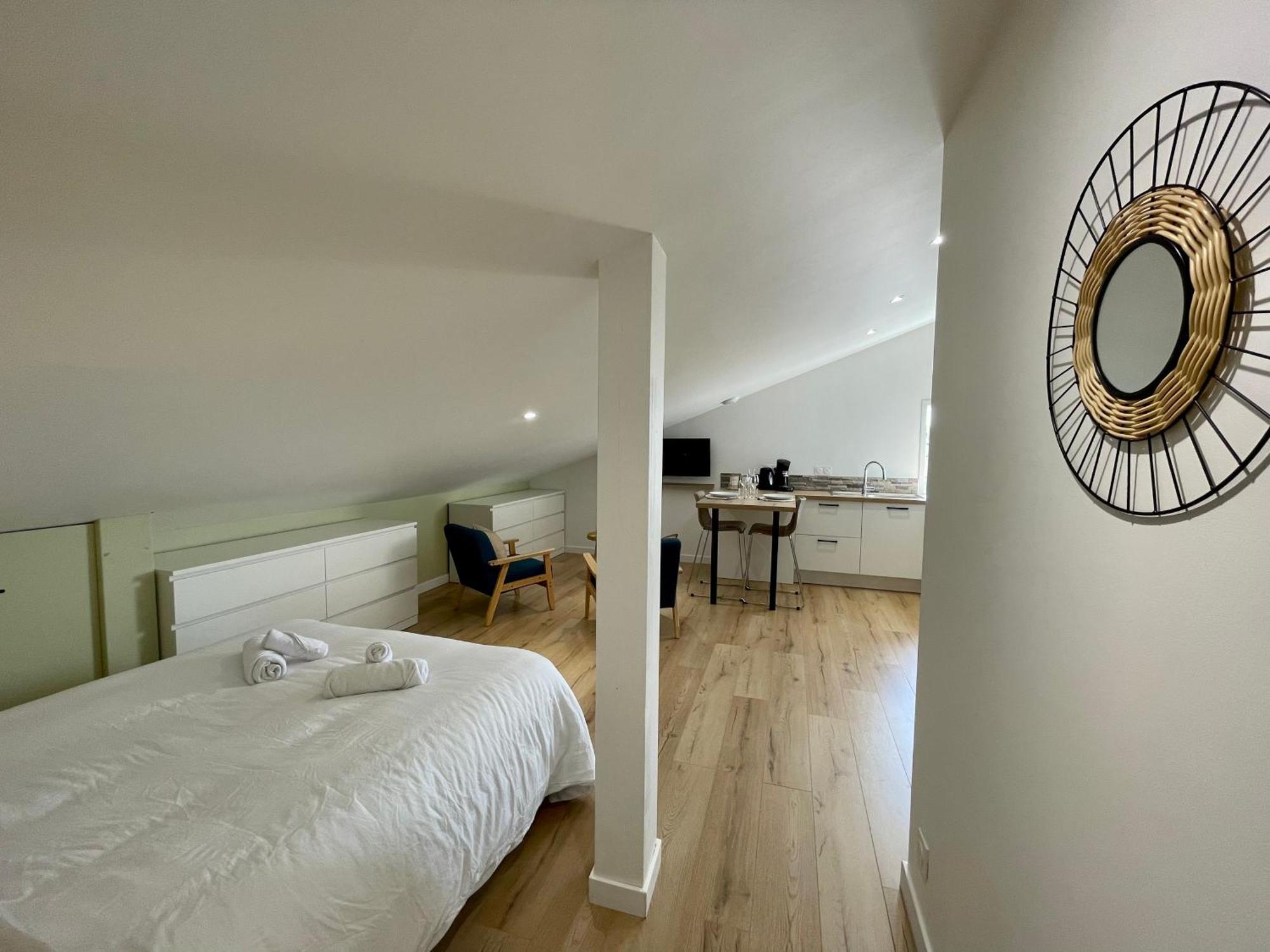 Studio A Saint-Palais Avec Parking. Ngoại thất bức ảnh